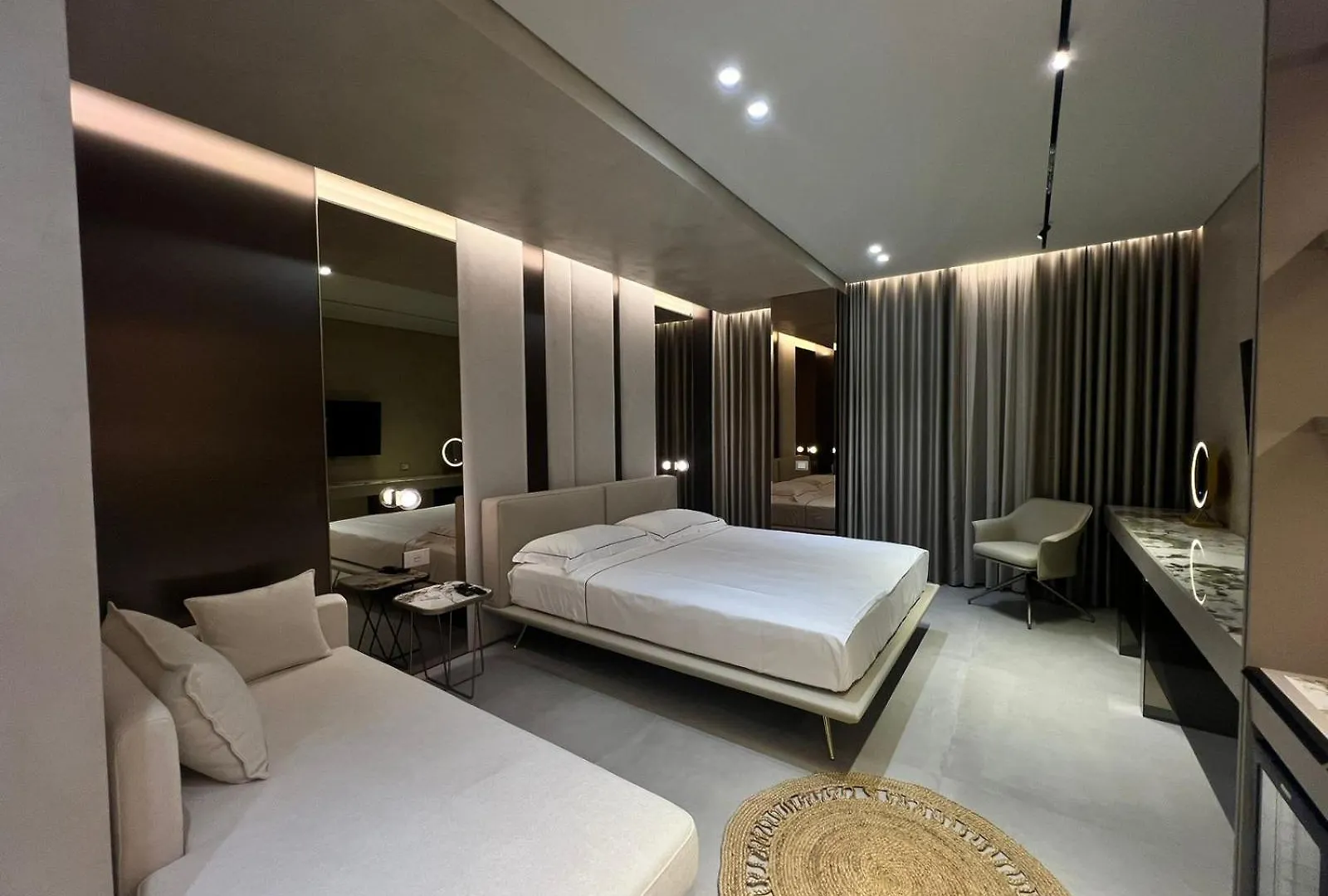 Lovely Suites By Miramare Hotel Vlore