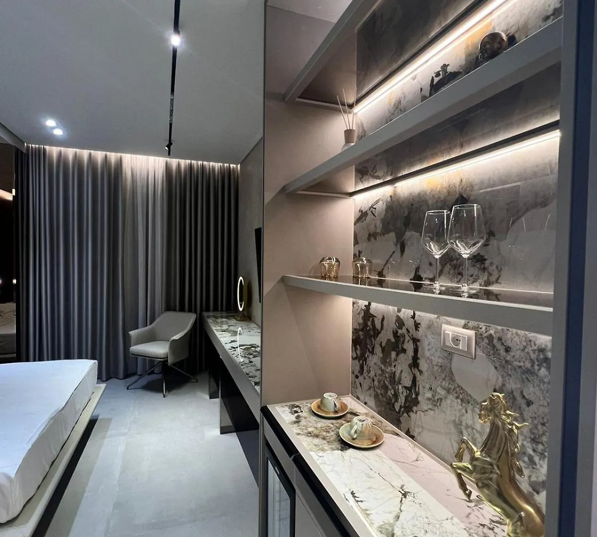 Lovely Suites By Miramare Hotel Vlore